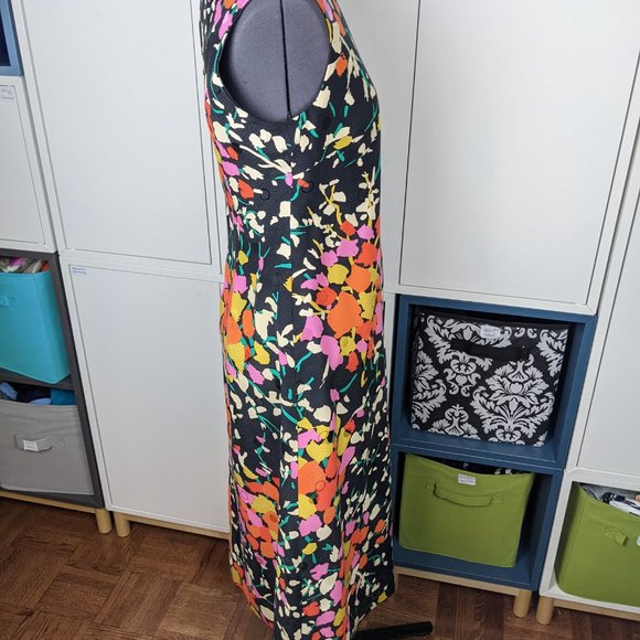 Black Sleeveless Multi Colored Floral Dress - Picture 4 of 6